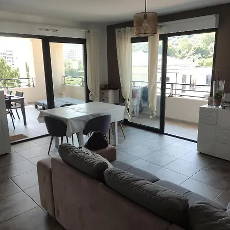 T3 Neuf 10 Min A Pied Du Centre De Bastia Apartman